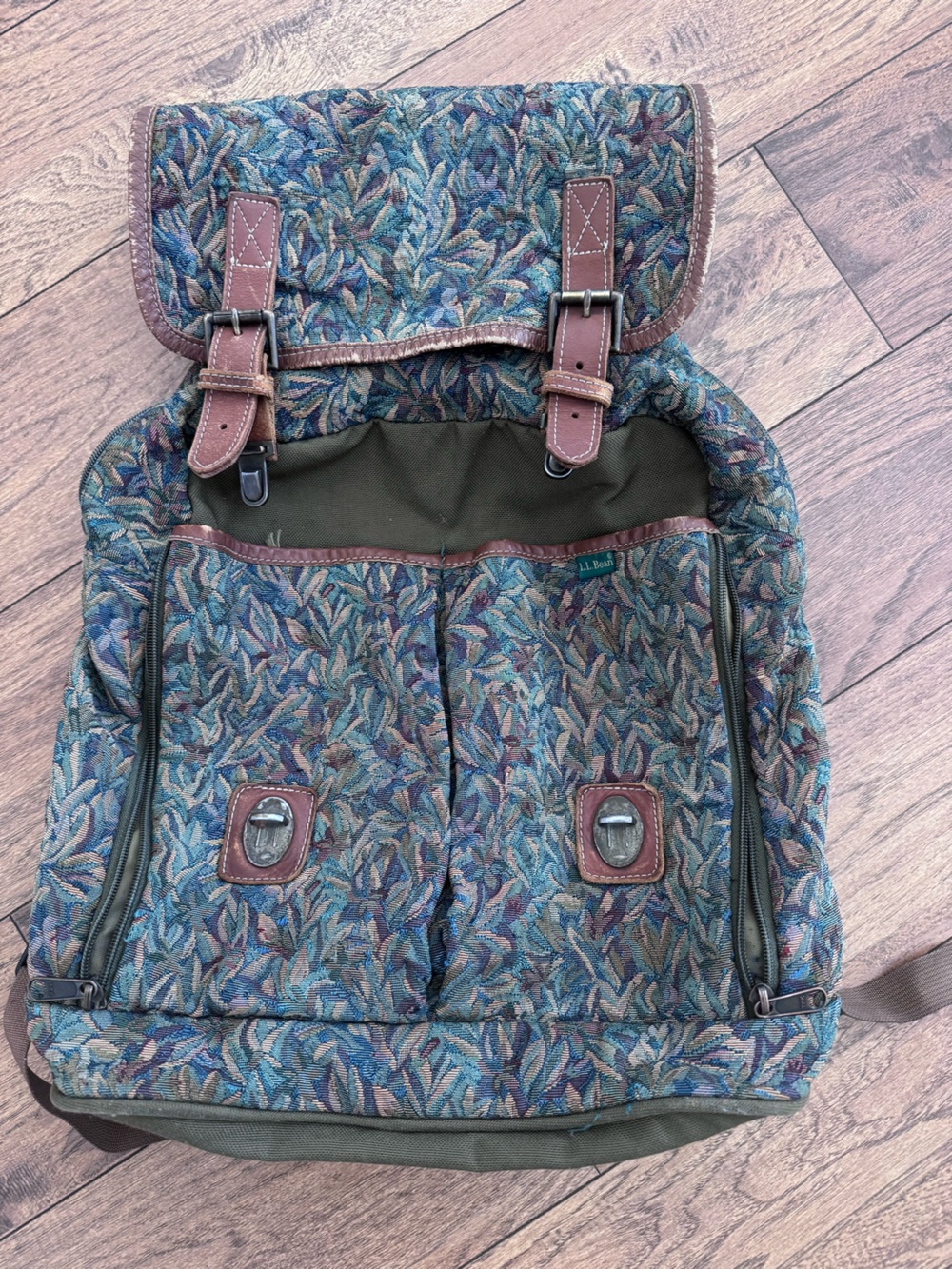 Vintage LL Bean Tapestry Backpack - Picture 2 of 7